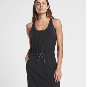 ATHLETA EXPEDITION DRESS BLACK SIZE 2